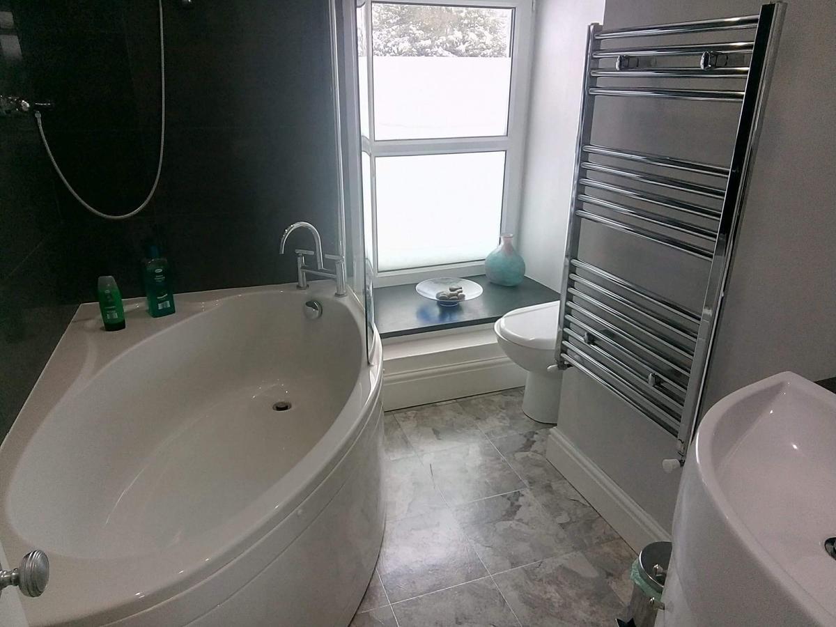 Bed and Breakfast Maes Y Gwaelod Лланвртид-Уэлс Экстерьер фото